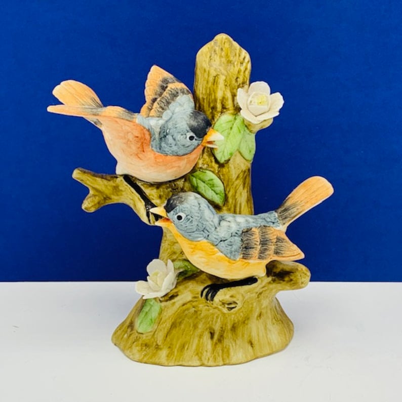 NORITAKE BIRD FIGURINE Vertrieb japan porcelain statue sculpture decor vintage mcm vtg Royal Meridian Handgemalt orioles flowers image 1