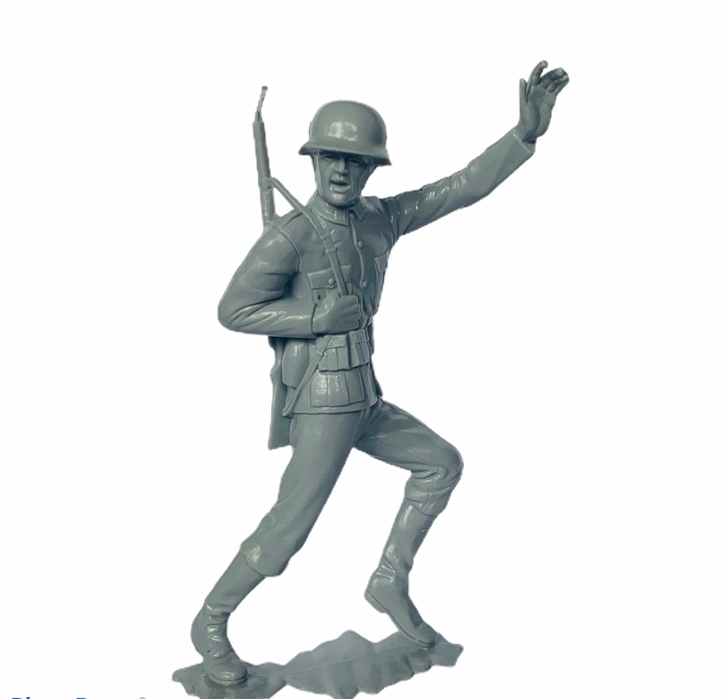 PLASTIC ARMY MEN Louis Marx 6