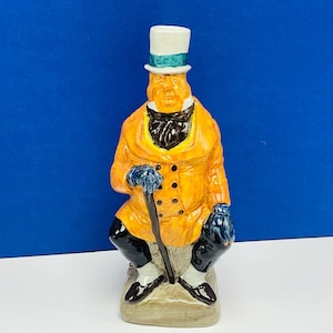 CHARLES DICKENS TOBY jug mug figurine 1979 Franklin Mint collection England doulton porcelain wood sons vintage Mr Micawber Oliver