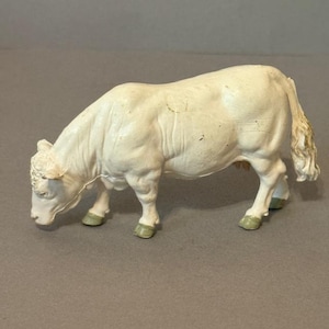 Vintage Plastic Farm Animal Britains Deetail 1972 Miniature White Bull Cow Calf