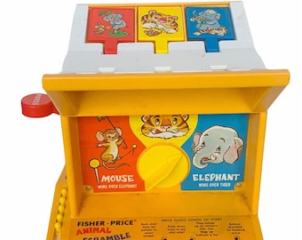 FISHER PRICE VINTAGE 1960s pull pretend play antique Animal Scramble game pop up elephant tiger mice