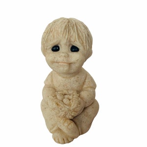 QUARRY KIDS FIGURINE Critters escultura de piedra vintage antropomórfico animal segundo 2o diseño de la naturaleza Bradley rescate flor ramo de flores