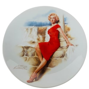 Marilyn Monroe Collectors Plate estate Delphi vintage sexy 1992 limited edition gift decor figurine movie retired Niagara