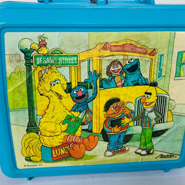 PLASTIC LUNCHBOX THERMOS Vintage 1989 Aladdin Collectible Lunch Box Retro  Vtg Sesame Street Bus Muppets Big Bird Grover Bert Ernie Henson 