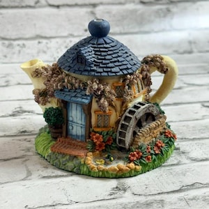 Zabytkowy czajnik Lenox Cottage Teapot Garden Figurka z pokrywką 1996 Dom Prezent Woda