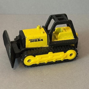 Vintage Tonka Truck Toy Construction Vehicle 1994 Bulldzozer Bull Dozer Mini Caterpillar