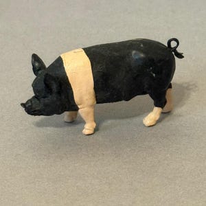 Vintage Plastic Farm Animal Britains Deetail 1972 Miniature Black Pig Hog Piglet