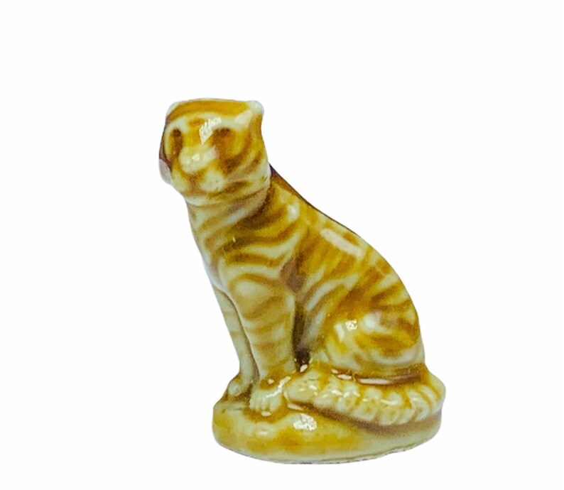 WADE WHIMSIES MINIATURE figurine whimsy England made vintage animal mcm vtg decor collectible red rose tea Siberian Tiger