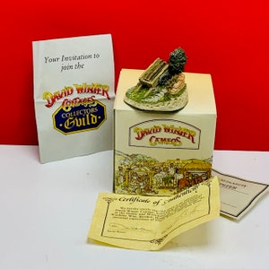 DAVID WINTER COTTAGE cameos miniature vintage figurine statue sculpture vtg great britain england nib box coa house Hine Greenwood Wagon 91
