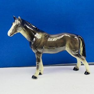 HORSE FIGURINE SCULPTURE vintage statue decor vtg mcm mare pony foal collectible memorabilia Black Stallion Japan Fez thoroughbred porcelain