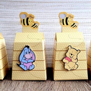 Classic Winnie the Pooh Favor Box