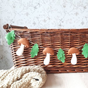 Mushrooms felt garland, Woodland theme nursery decor, Woodland baby shower, Nursery room decor, Felt garland, Nursery wall hangings