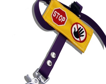 Mini custodia per guinzaglio 12x6cm, 2 pittogrammi ricamati R/V / busta / cartello per guinzaglio per cani, non accarezzare, non toccare di team numérik