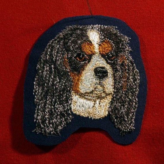 Ecusson Cavalier King Charles Spaniel dog DIY patch brodé chien 7,5 cm CKC 