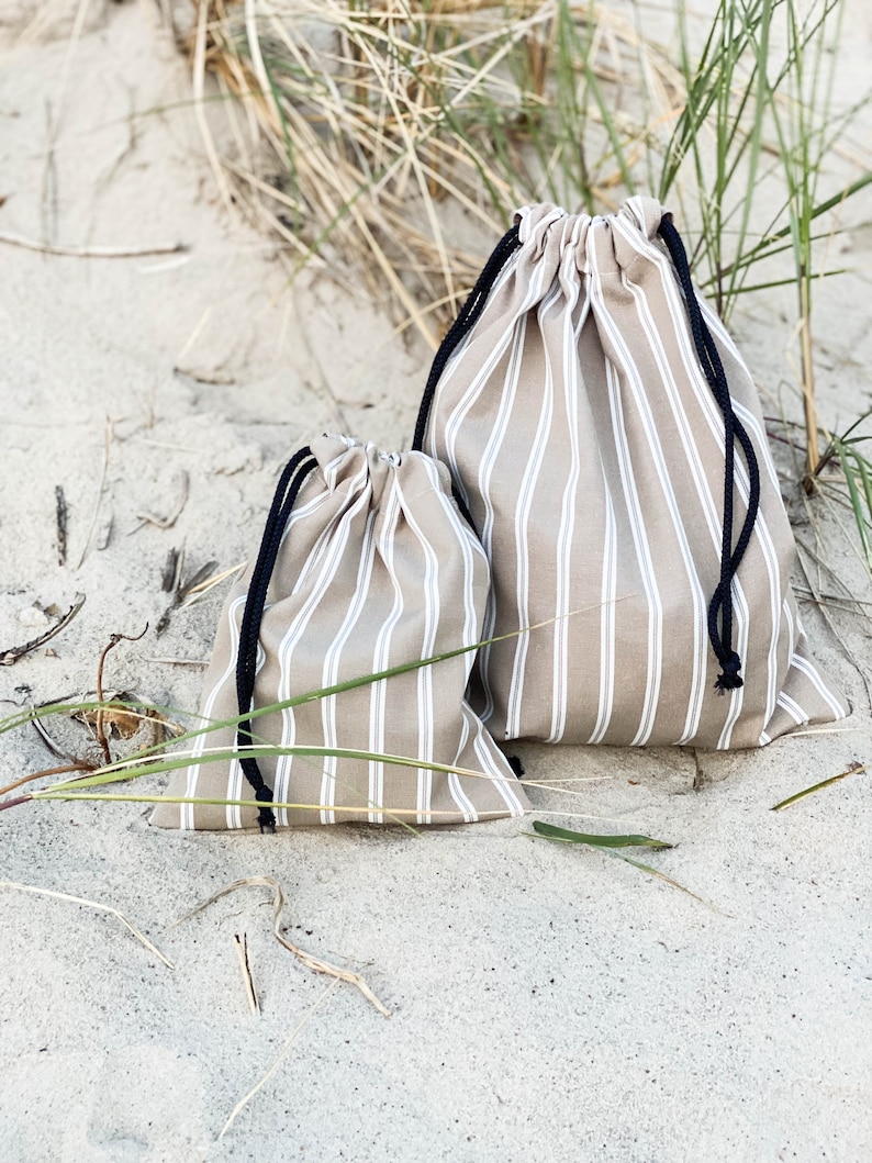 Gestreepte waterdichte badpaktas, natte bikinitas met trekkoord, gepersonaliseerde waterbestendige strandtas afbeelding 4