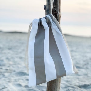 Bolsa de traje de baño de algodón impermeable, bolsa de bikini mojado con cordón a rayas, bolsa de playa personalizada resistente al agua imagen 6