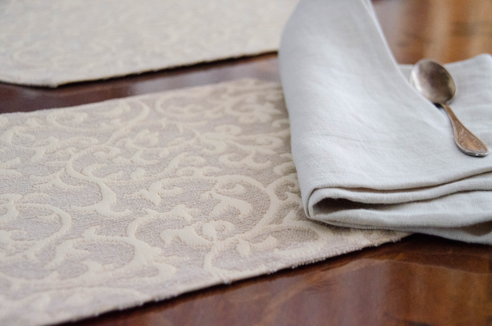 Round Oval Jacquard PLACEMAT Set Heavy Moroccan Placemats Etsy