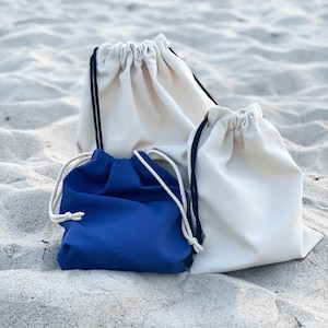 Sac de maillot de bain imperméable en coton ivoire, sac de bikini mouillé à cordon bleu, sac de plage résistant à l'eau personnalisé