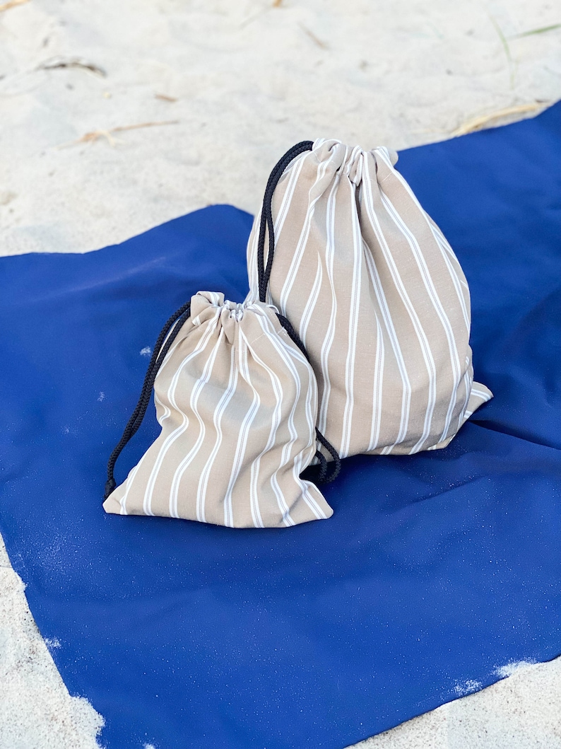 Gestreepte waterdichte badpaktas, natte bikinitas met trekkoord, gepersonaliseerde waterbestendige strandtas afbeelding 5