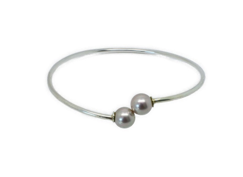 Gray silver Pearl Bangle Bracelet image 3