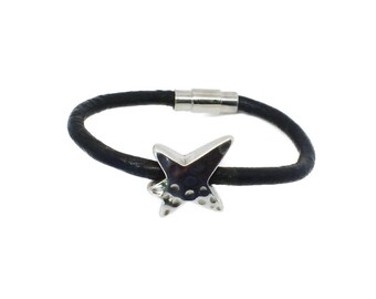 Leather Bracelet, very feminine leather bracelet Silver Star
