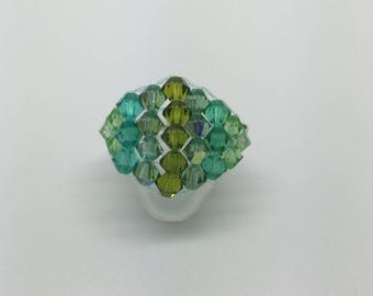 Bague camaïeu de vert en toupie Swarovski