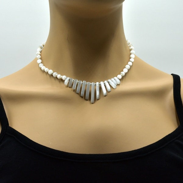 Collier Égyptien, collier perles œil de chat blanc, collier style égyptien, collier soirée, collier mariage