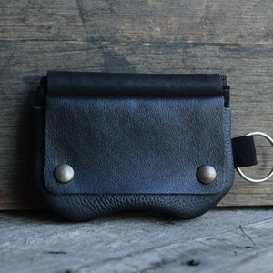 wallet zipped card holder in black leather