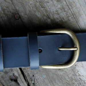 Navy blue leather belt, buckle of your choice, 4 cm bronze ronde