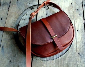 Granc sac postier besace en cuir marron cognac