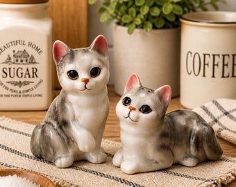 Salières et poivrières Napcoware vintage, chatons gris blancs, figurines en céramique du milieu du siècle