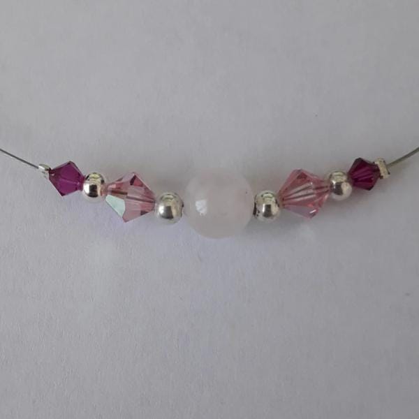 Collier Fleur En Tissu Fuschia Avec Petites Perles Cristal - Fermoir Réglable Nickel