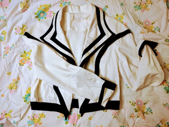 Vintage 90's Black & White Cropped Blazer