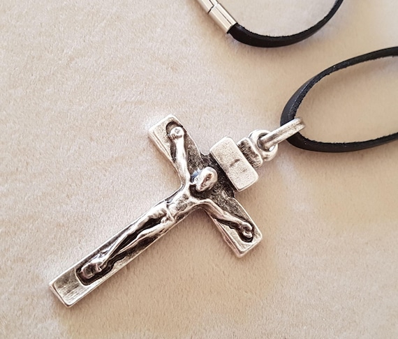 Rustic Elegance: Handmade Vintage Leather Cord Cross Necklace for Men and  Women