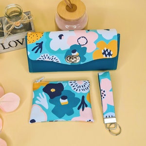 Long wallet, XXL wallet for women, Clutch wallet for women, Turquoise and floral wallet, Mini makeup bag, Keychsin, Gift for her