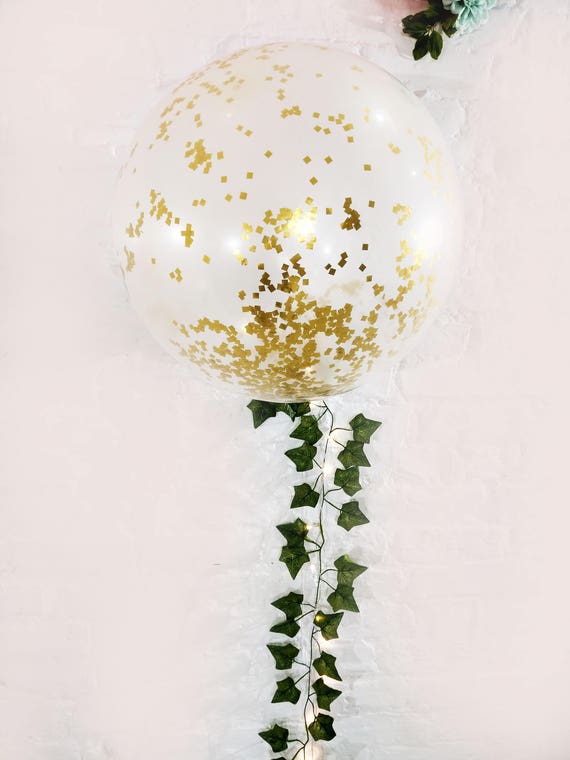 Gold Confetti Balloons, Gold confetti, Wedding Balloons, Bridal, Bride to  be, Hen, Clear Balloons, Ivy String Tail, Tail Tassel Garland