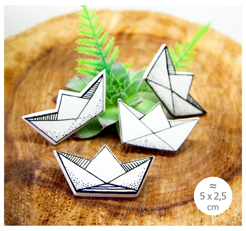 Paper ship, small brooch, jewelry vessel boat boot schip scheep image 1