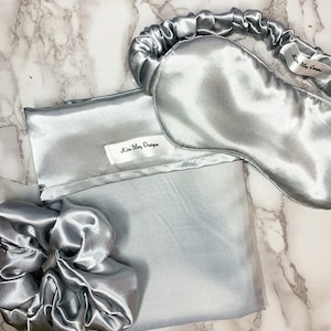 Satin scrunchie, pillow case and eye mask bundle. Self-care set Silver/Grey