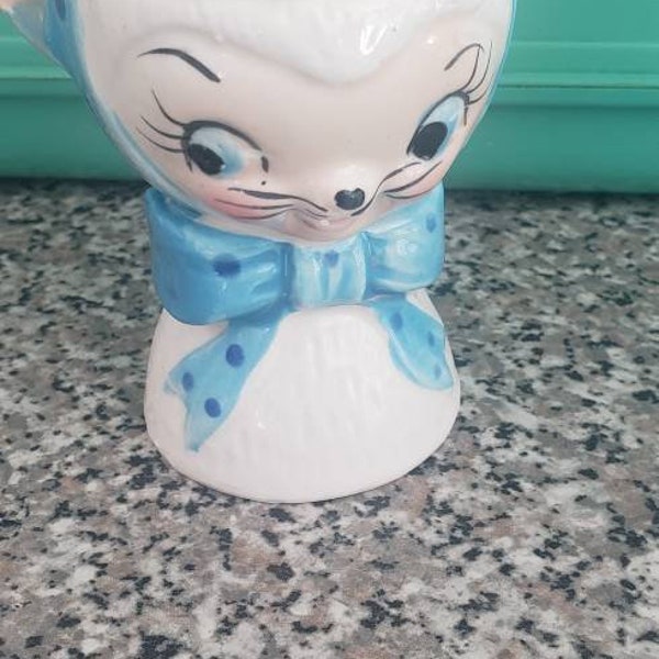 Brinnco Royal Sealy lamb or kitten egg cup Good condition hard to find