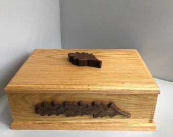 Handcrafted Oak Keepsake Treasure Box |  wooden box | gift box | memory box | jewelry box | wedding gift | Oak wood