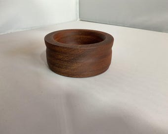 salt or pepper bowl