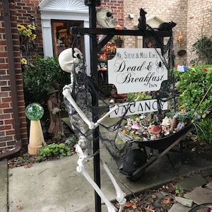Dead & Breakfast Inn Wood Halloween Sign