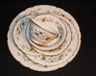 Fine Seyei China Nagoya Japan 649 Dogwood Pattern 5.5