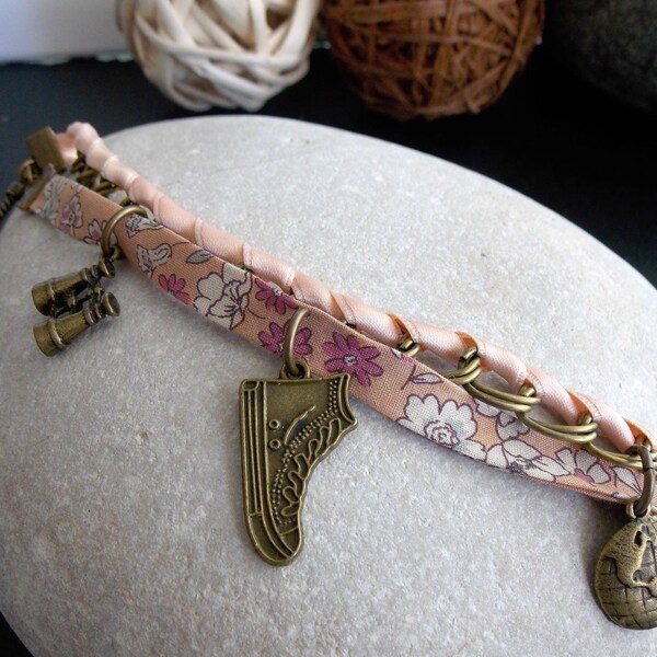 Bracelet romantique en liberty rose vieilli, chaîne couleur bronze