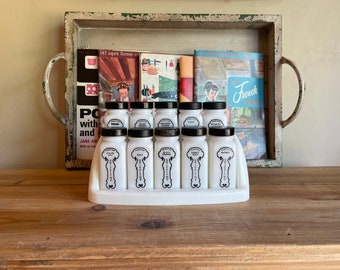 ソルト、ペッパー&マスタード入れ 1950年代 1950年代ミッドセンチュリーのアルミ製ソルト＆ペッパーシェーカー