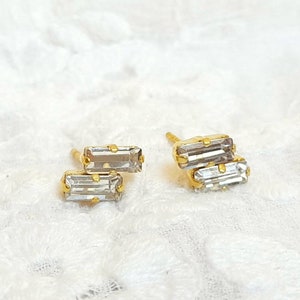 Baguette earrings silver, dainty baguette studs, baguette stud earrings, geometric earrings studs, bar earrings