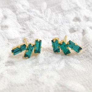 Pendientes de cristal Swarovski con corte baguette esmeralda - Joyería verde para dama de honor