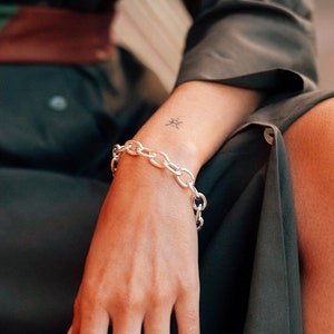 PULSERA CADENA xl PLATA. Silver bracelet. Chain. Fashion. Elegance. Design jewelry. For women. Especial gift. Design jewelry. Handmade. image 2