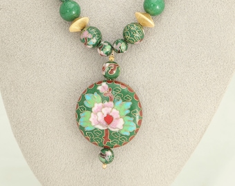 bright green solid surface cloisonne necklace