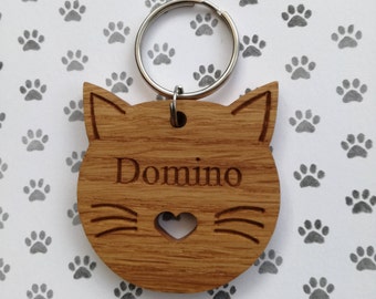 Personalised Oak Cat Keyring / Bag Charm, Gift for a friend, Gift fot Pet / Cat / Animal Lover, Wooden Keyring, Stocking Filler, Xmas Gift
